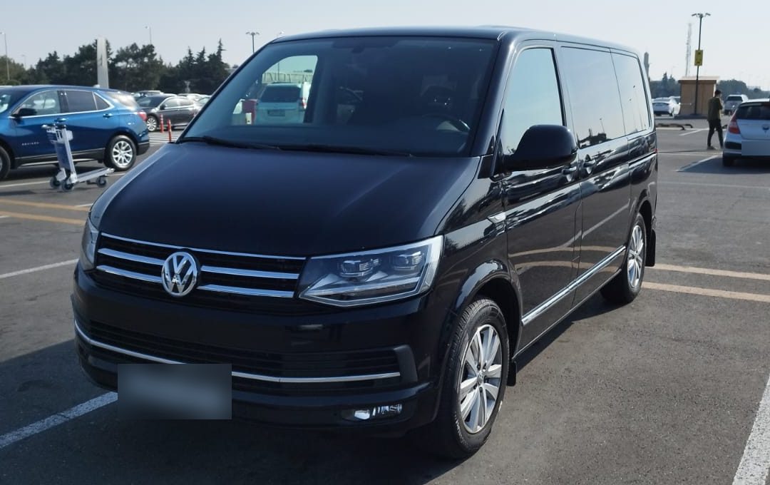 Volkswagen Multivan или аналог