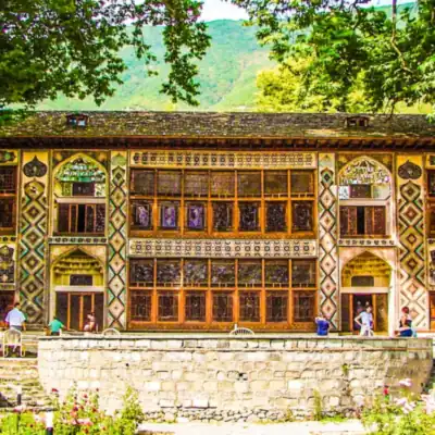 Şəkiyə, otellər
