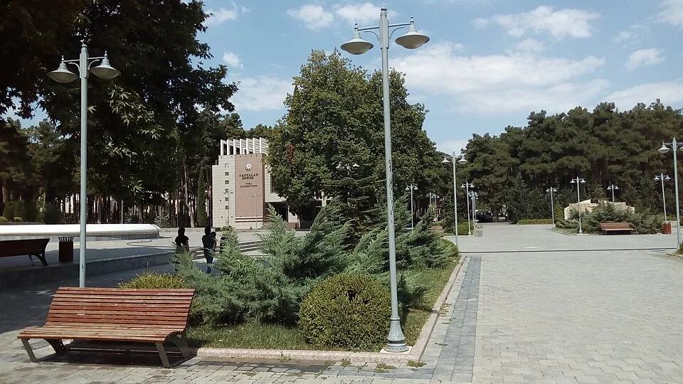 Naftalanın mərkəzində park