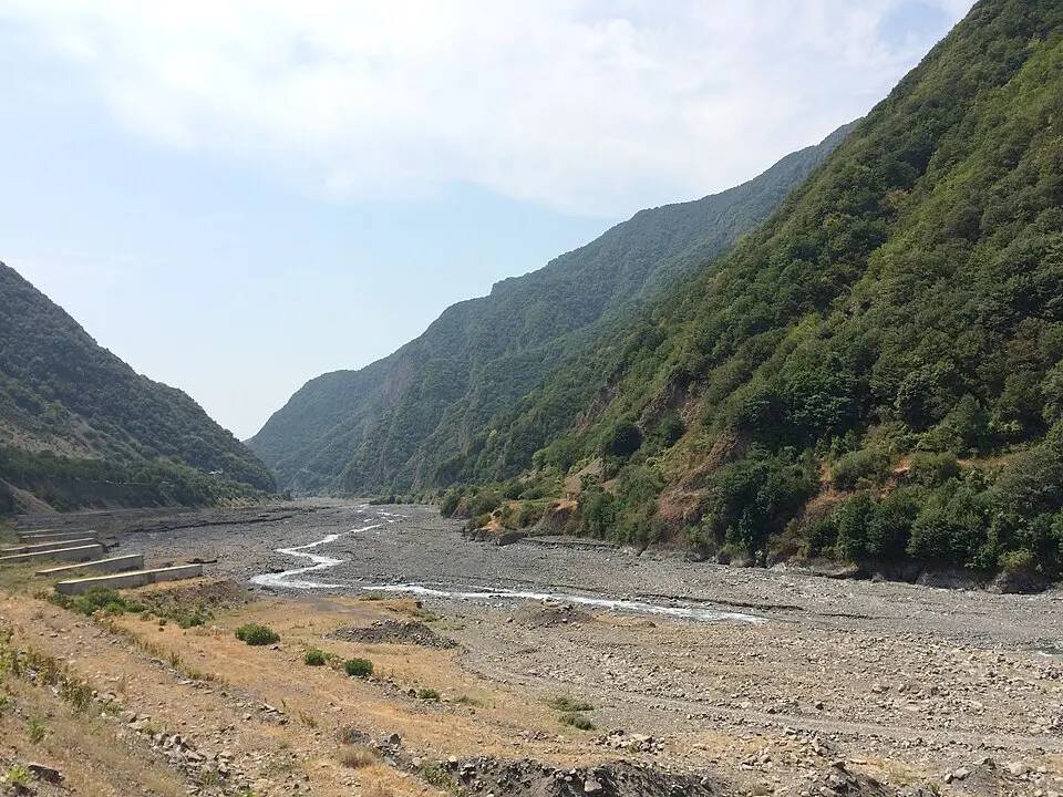 Qakh